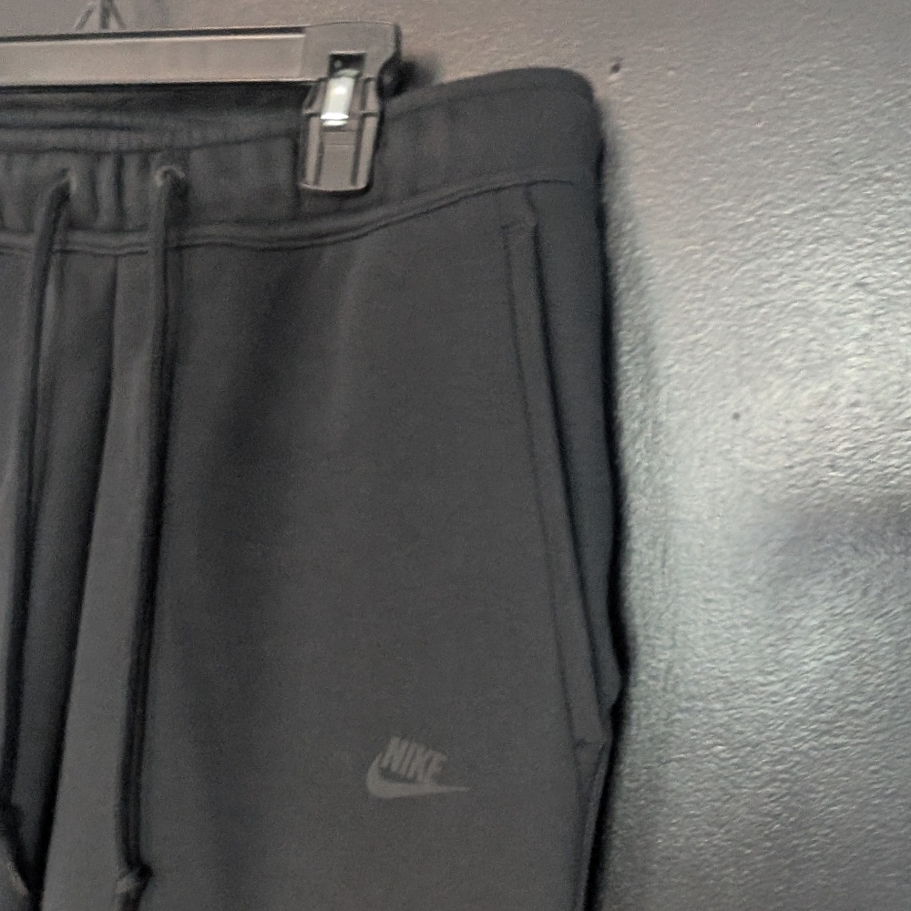 Nike Tech Joggers Sweatpants Nike Joggers Black Men's BNWT - Picture 7 of 16